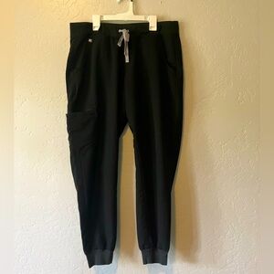 FIGS Women’s Zamora Jogger Scrub Pants Black size Large